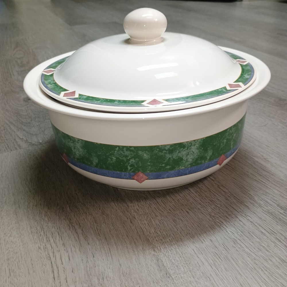 Pfaltzgraff mediterranean amalfi Large Round Casserole Dish With Lid